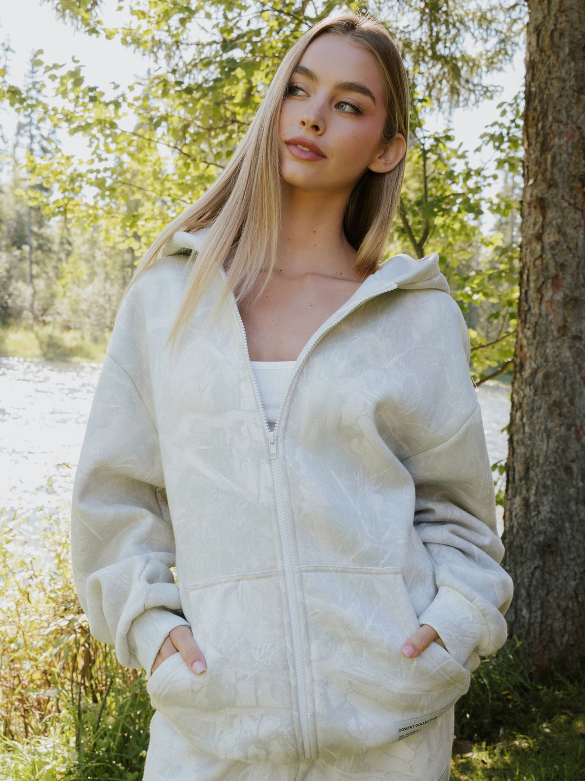 Camo Zip Hoodie – Mega