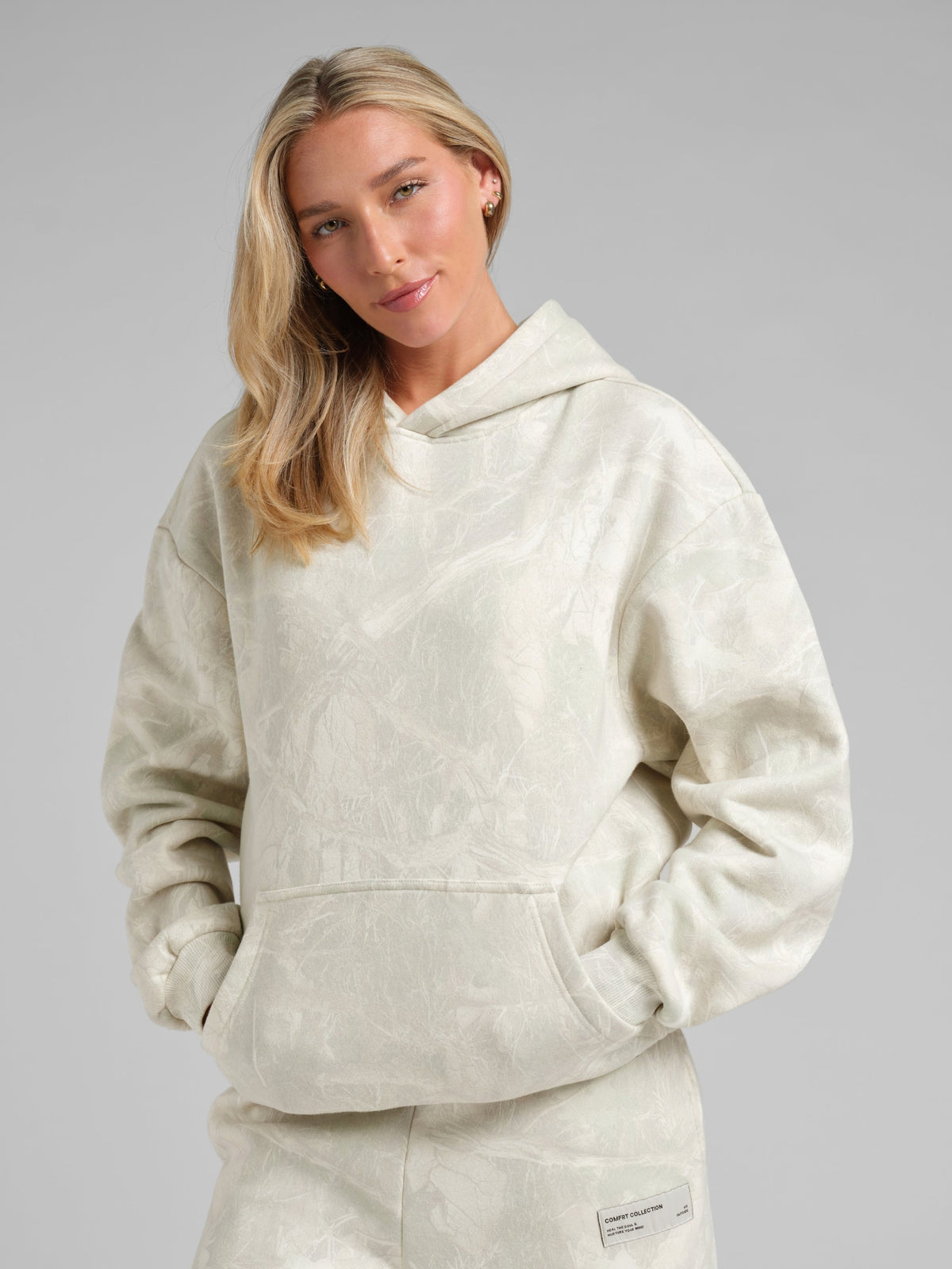 Camo Hoodie – Mega