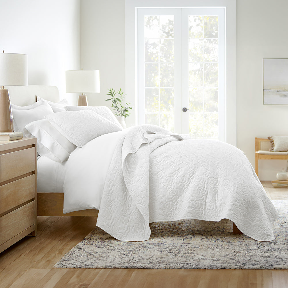 3-Piece Floral Stitch Quilted Coverlet Set