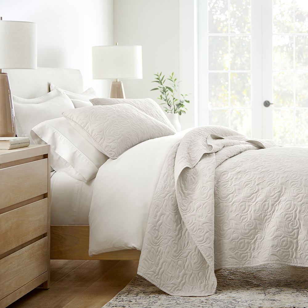3-Piece Floral Stitch Quilted Coverlet Set