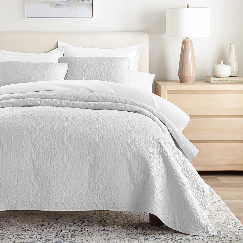 3-Piece Floral Stitch Quilted Coverlet Set