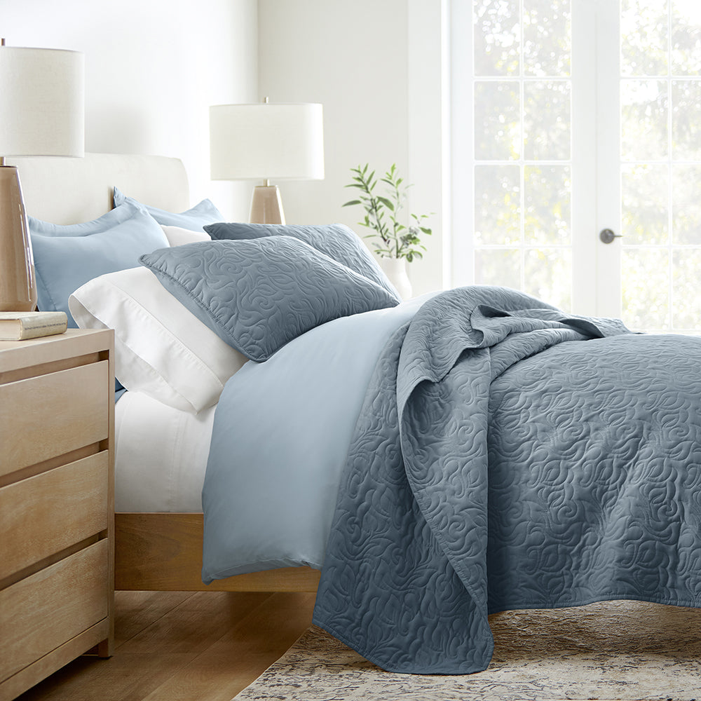 3-Piece Floral Stitch Quilted Coverlet Set